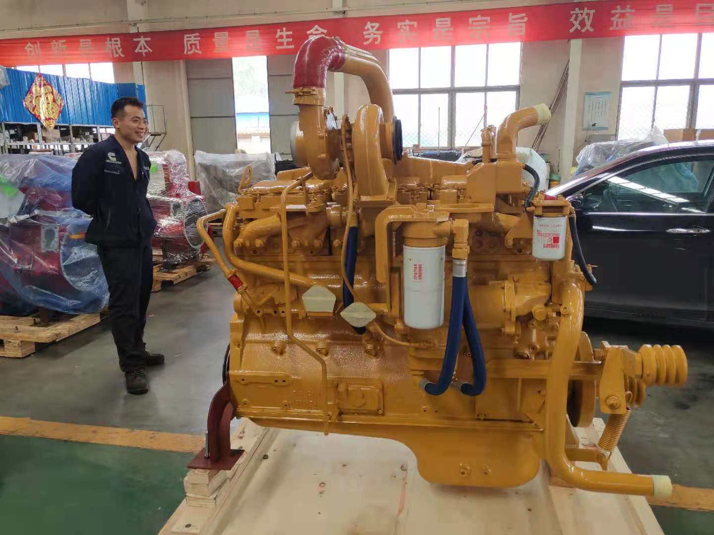 康明斯NT855-C360S10发动机配置与山推SD32推土机
